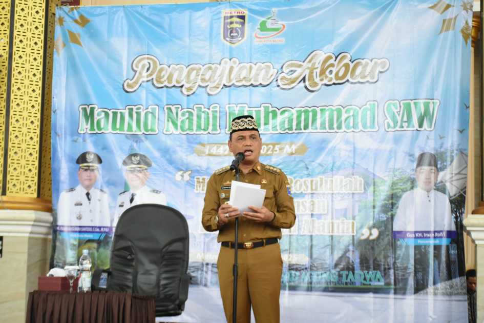 Wali Kota Metro H. Bambang Buka Pengajian Akbar Maulid Nabi Muhammad SAW 1447 H